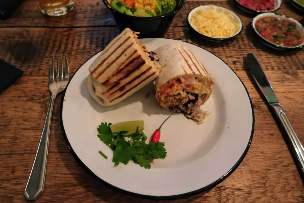 Chicken Burrito Yumas Restaurant Frankfurt