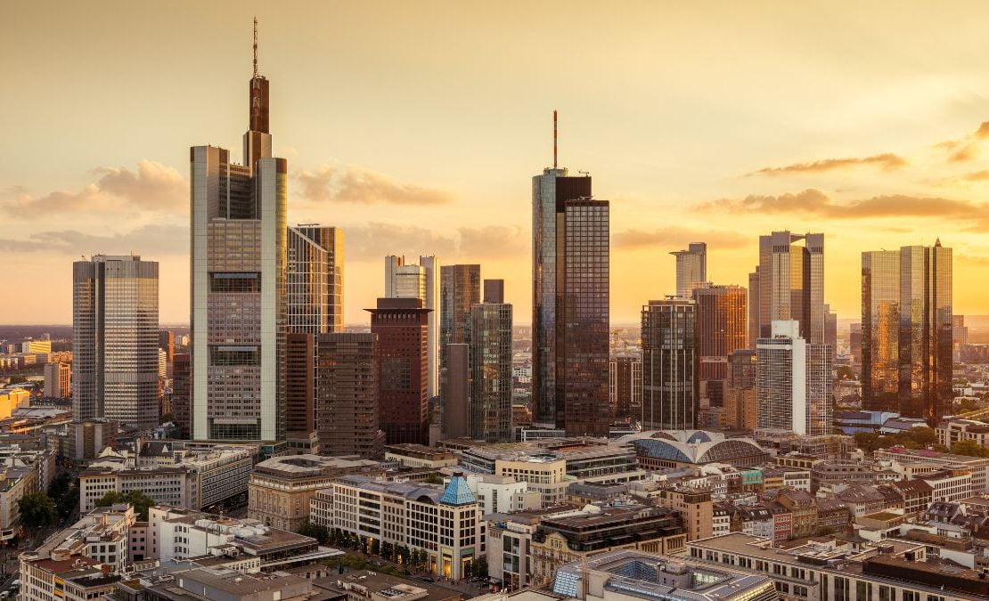 Enjoy the Frankfurt skyline: The best restaurants with a view 13 Frankfurt restaurants Hochhaus