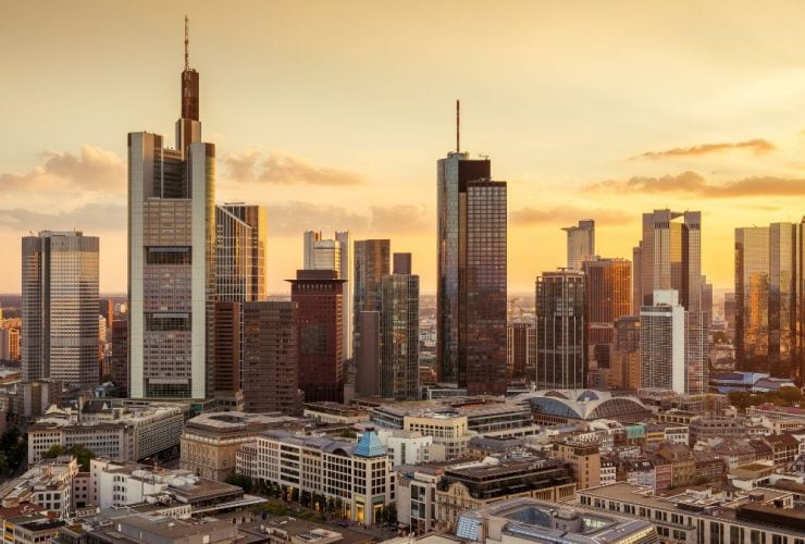 Frankfurt restaurants Hochhaus