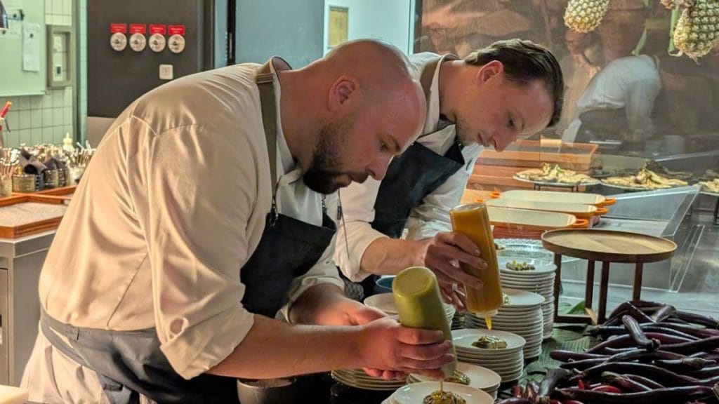 Ein neues kulinarisches Highlight in Frankfurt: Greta Oto im JW Marriott eröffnet 18 Zubereitung lateinamerikanerischer Speisen im JW Frankfurt Restaurant Greta Oto